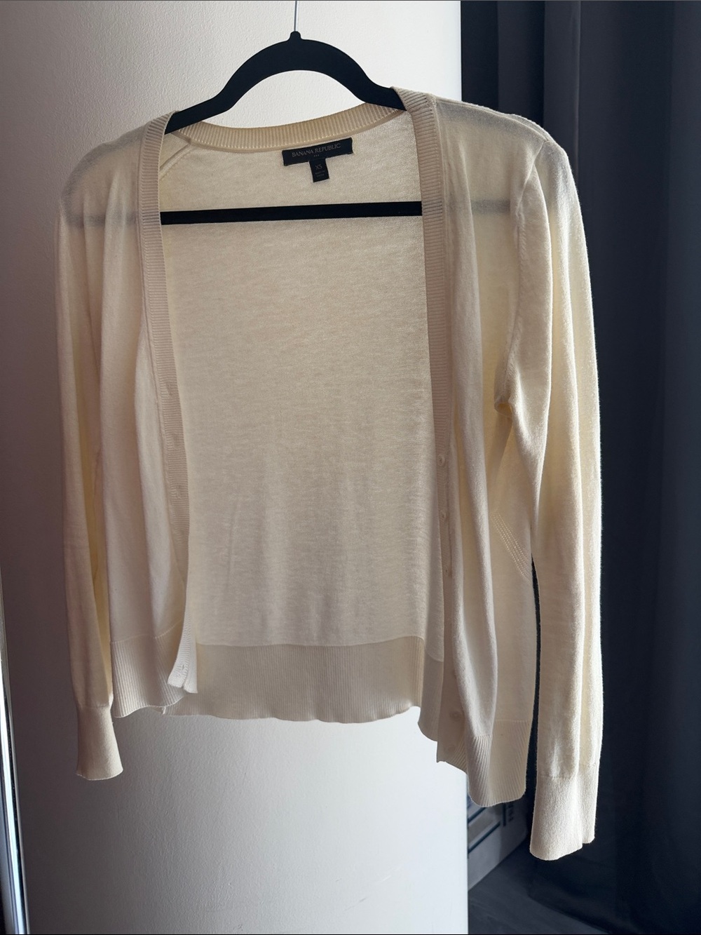Banana Republic Cream Lightweight Open Cardigan